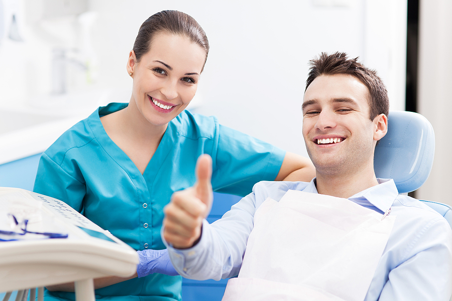 Warning Signs of Gum Disease: When to See a Periodontist